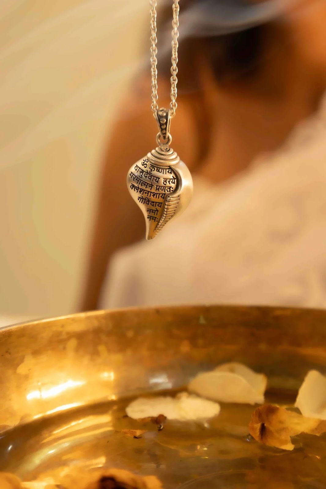 Shri Krishna Shankha Pendant with Chain | Symbol of Love, Calm & Protection